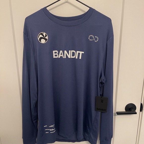 New Bandit Running Micromesh Long Sleeve Tee (Size: M) - Picture 1 of 3